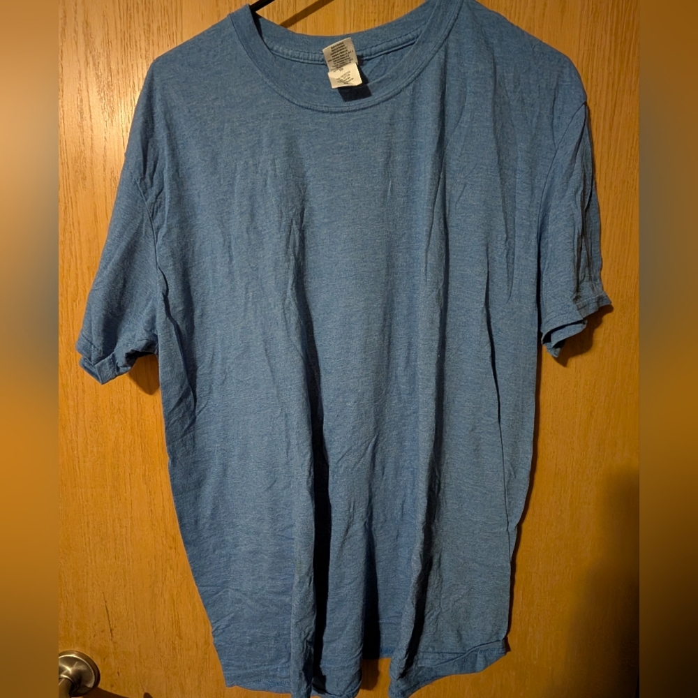 Gildan T-shirt